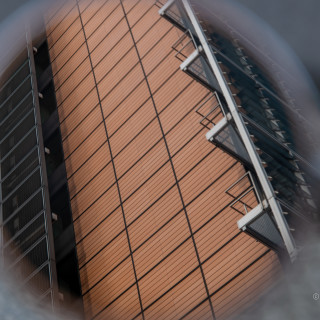 _LUS7806